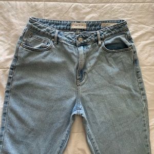 Pacsun light washed mom jeans